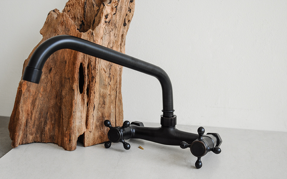 vòi rửa bát gắn tường, vòi bếp, nóng lạnh