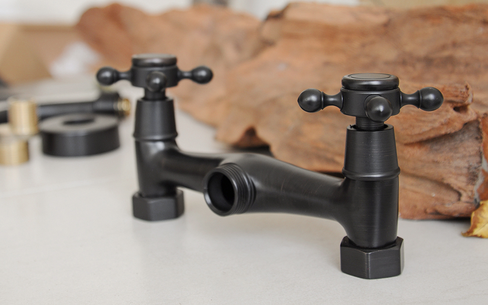 vòi rửa bát gắn tường, vòi bếp, nóng lạnh