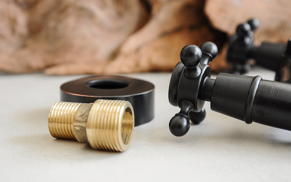 vòi rửa bát gắn tường, vòi bếp, nóng lạnh