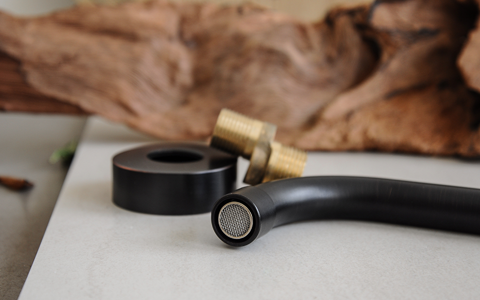 vòi rửa bát gắn tường, vòi bếp, nóng lạnh