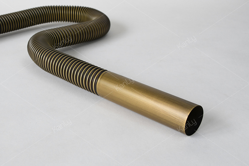 Chân cắm của ống xả vào đường ống nước thải