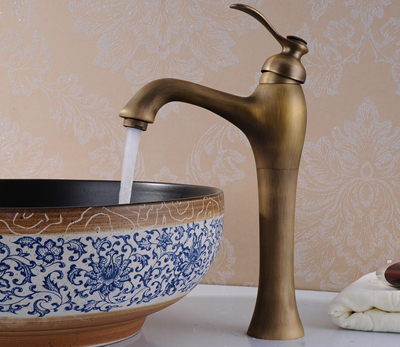 vòi chậu rửa mặt, nóng lạnh, bằng đồng thau, cổ điển