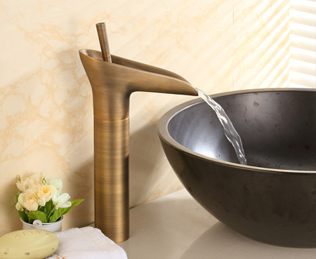 vòi lavabo nóng lạnh, gật gù, bằng đồng thau, cổ điển
