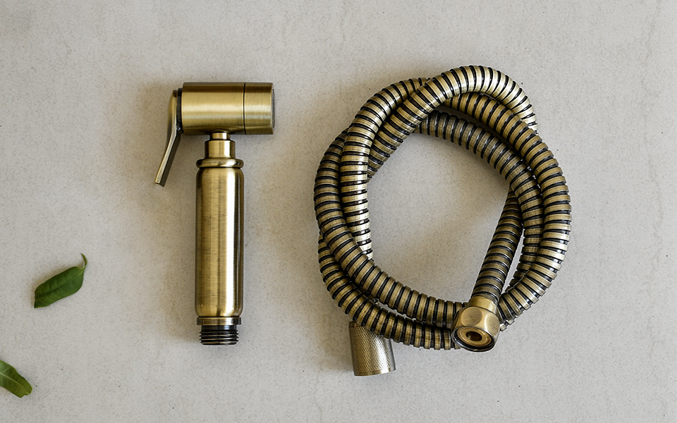 Vòi xịt vệ sinh bằng đồng GCK22N sang trọng, cổ điển