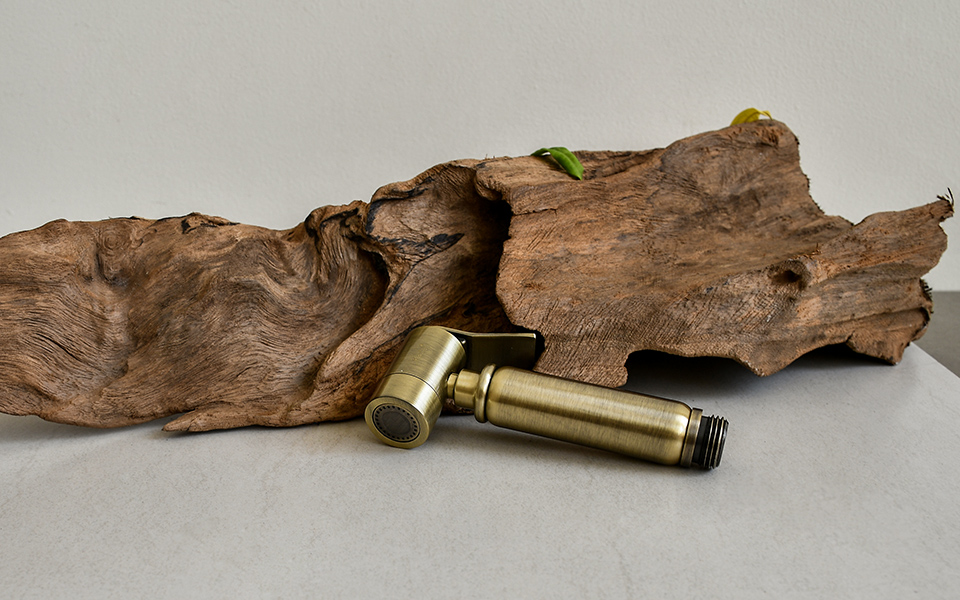 Vòi xịt toilet bằng đồng GCK22N