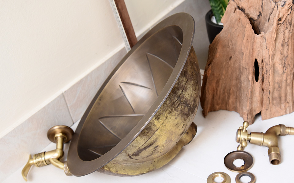 Lavabo chậu rửa tay bằng đồng thau