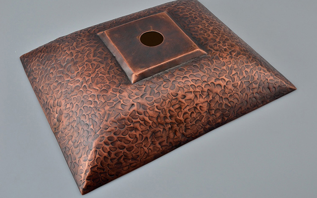 Lavabo đồng đúc phong cách mộc mạc, cổ điển