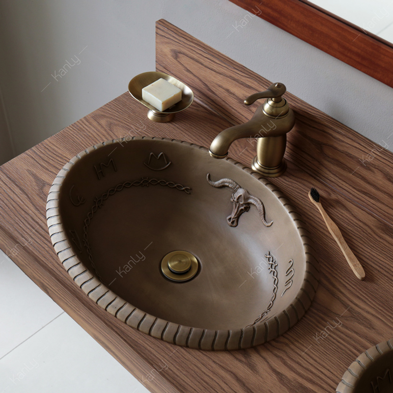Phong cách cổ xưa, hoài niệm của chiếc lavabo đồng thau đúc