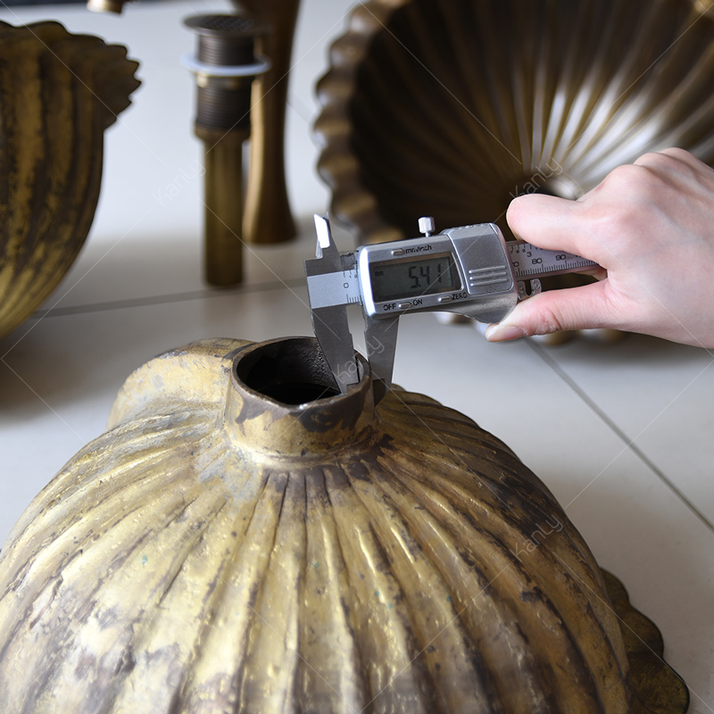 Lavabo bán âm bàn đúc thủ công, dày nặng chất lượng