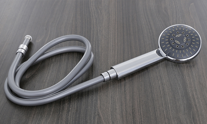 Máy nước nóng Ariston RT45E-VN có vòi sen