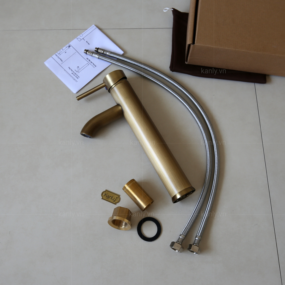 Bộ phụ kiện kèm theo chiếc vòi nước