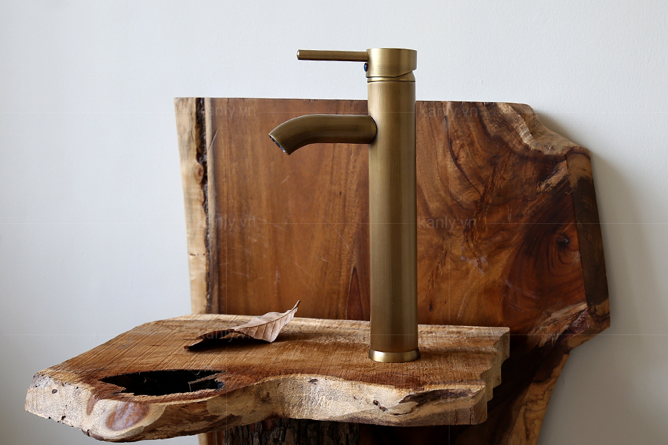 Vòi nước chậu rửa mặt lavabo bằng đồng thau giả cổ