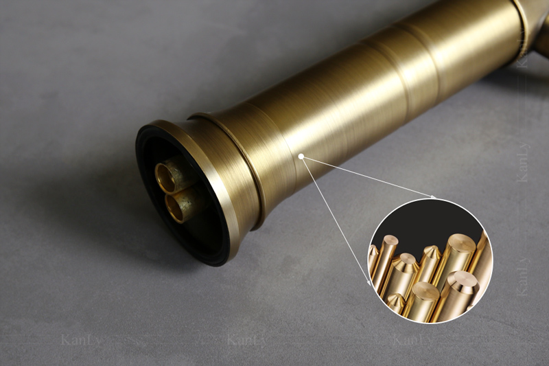 Vòi lavabo nóng lạnh có chất liệu bằng đồng thau