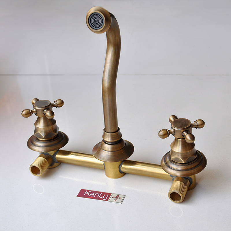 Vòi rửa bát nóng lạnh âm tường GCT08 phong cách hoài cổ