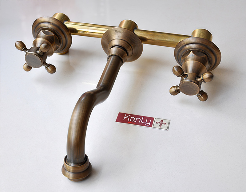 Vòi rửa bát nóng lạnh âm tường GCT08 bằng đồng thau đúc