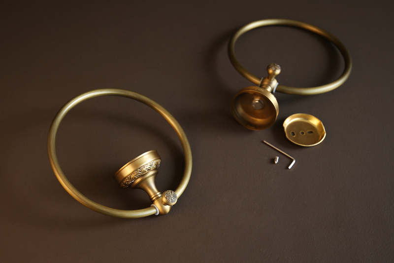 Móc treo bằng đồng độc đáo