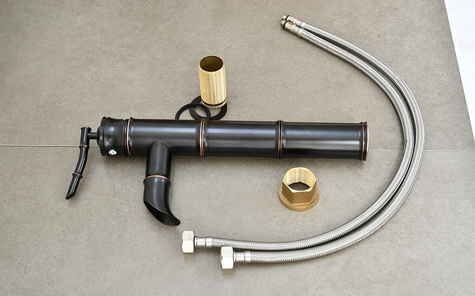 Vòi nước nóng lạnh lavabo