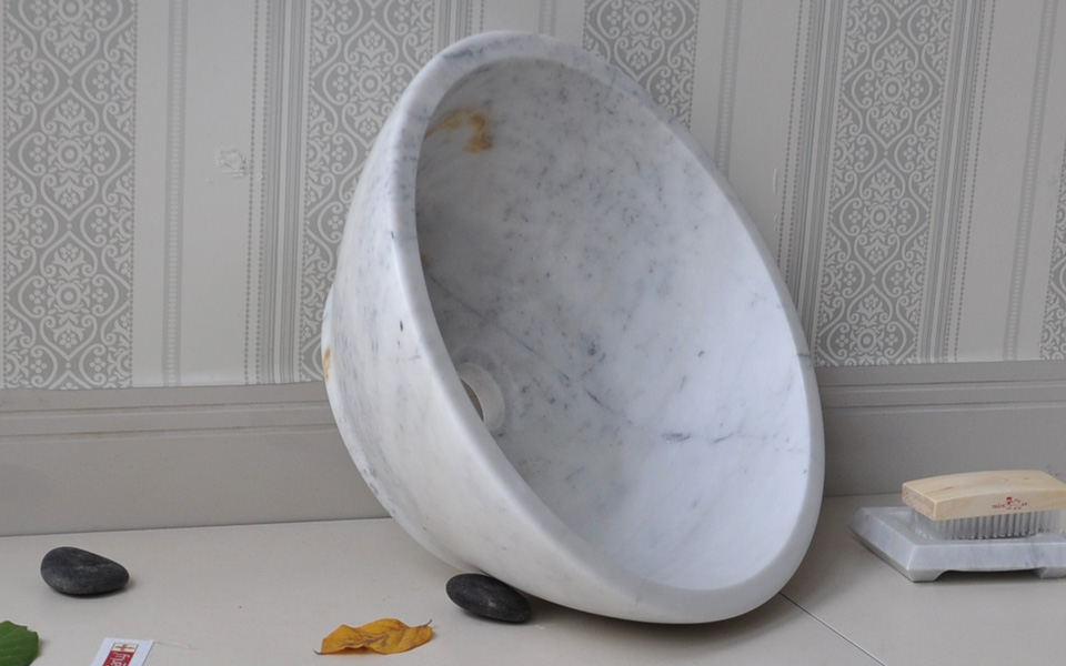 Lavabo đá tự nhiên, bằng đá, đá nguyên khối.