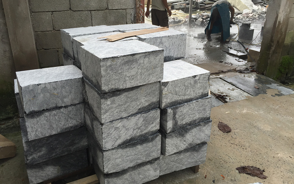 lavabo đá tự nhiên