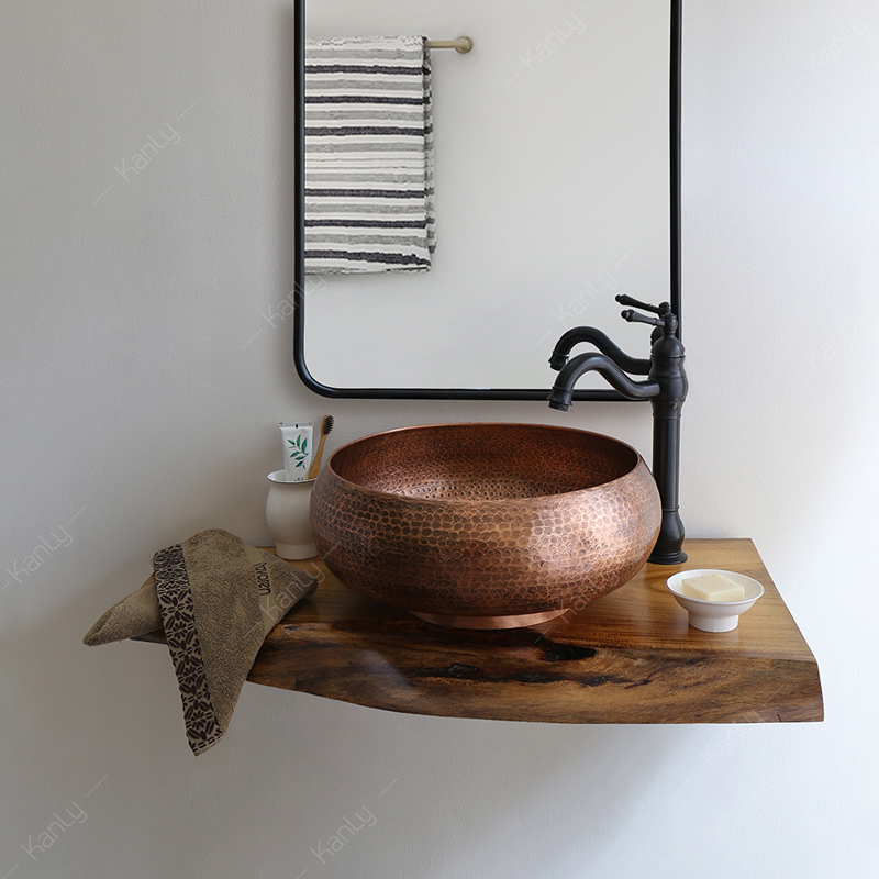 Bồn rửa mặt bằng đồng đỏ RSC121V độc đáo, mộc mạc, cổ xưa