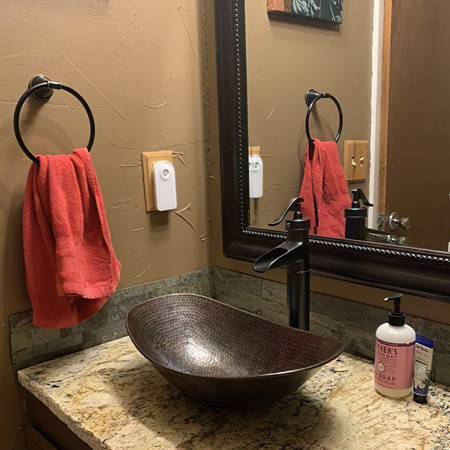 Bồn rửa tay bằng đồng RSC047V mộc mạc, tự nhiên