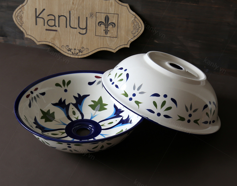 Chiếc chậu SU401 được làm từ nguyên vật liệu đất sét