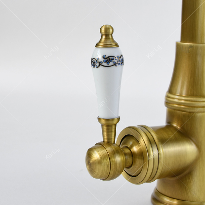 Tay gạt hòa trộn nước nóng lạnh có thể tháo rời