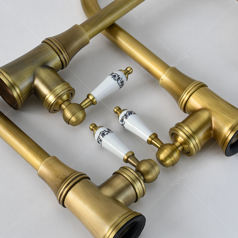 Vòi đồng thau nóng lạnh có điểm nhấn riêng, không trùng lặp như vòi nước inox