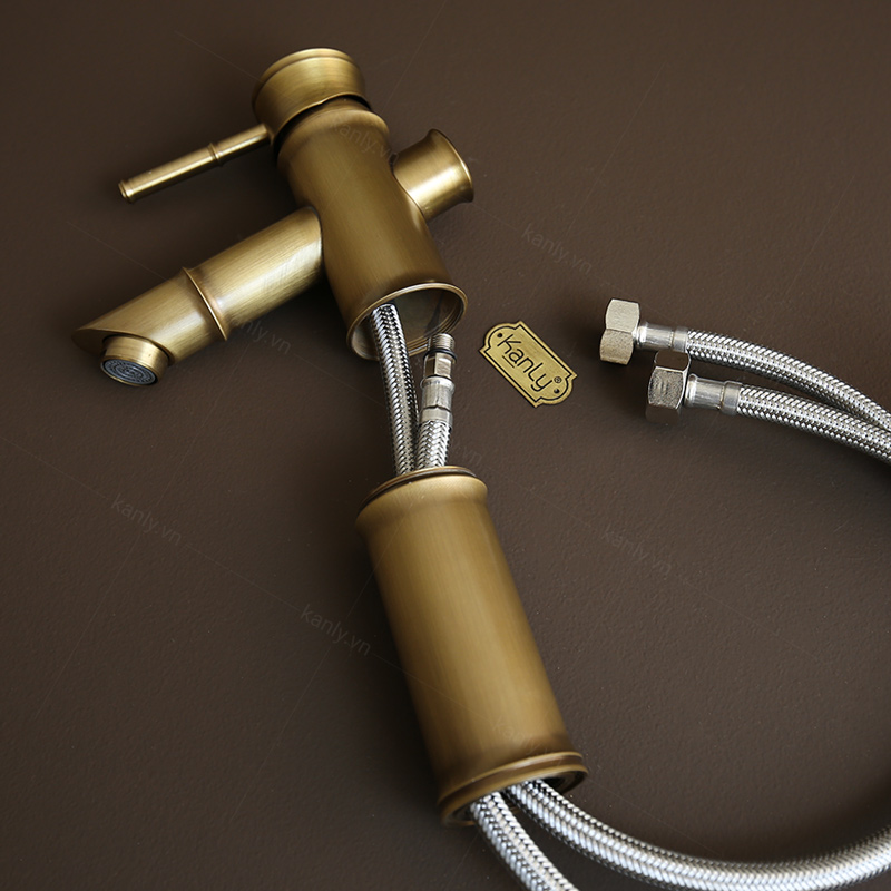 Vòi nước lavabo âm bàn có 2 đường nước nóng lạnh