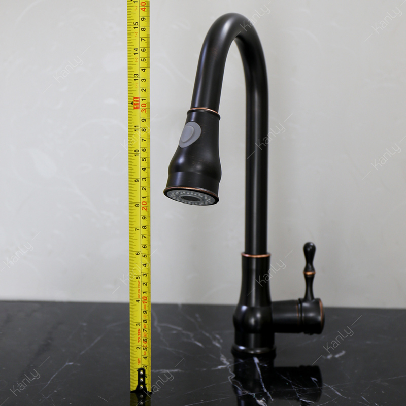 Vòi rửa bát nóng lạnh dây rút GCC09B có chiều cao khoảng 400mm