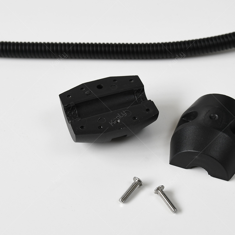 Cục chì giúp thu dây đầu vòi nước lại