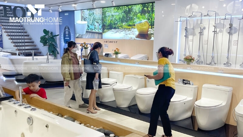 Tại Mao Trung Home còn có các lựa chọn nhập khẩu từ Ý, Tây Ban Nha với phong cách độc đáo.