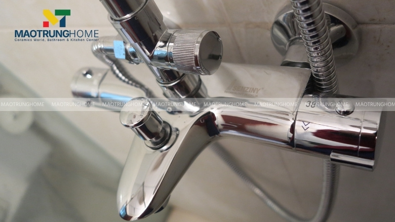 Sen tắm nhiệt độ có chốt an toàn ở mức 38°C