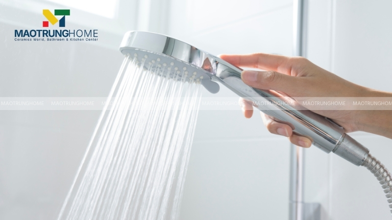 Bạn có thể tắt nước khi xoa xà phòng để tiết kiệm nước