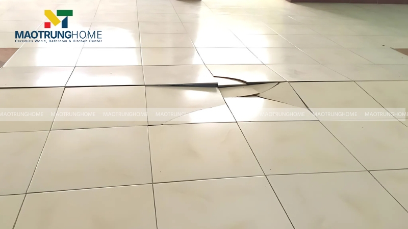 Gạch bị nứt vỡ khi dùng hồ dầu bởi đặc tính ít hút nước