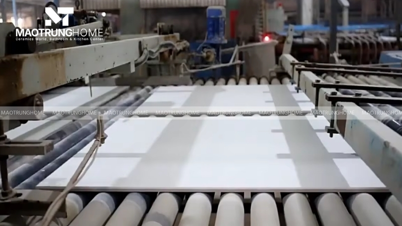 Quy trình sản xuất phải trải qua nhiều công đoạn nghiêm ngặt.