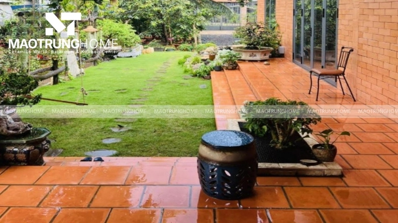 So với nhiều loại gạch lát nền khác, gạch tàu có chi phí phải chăng