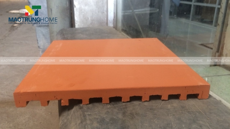 Gạch tàu có chân