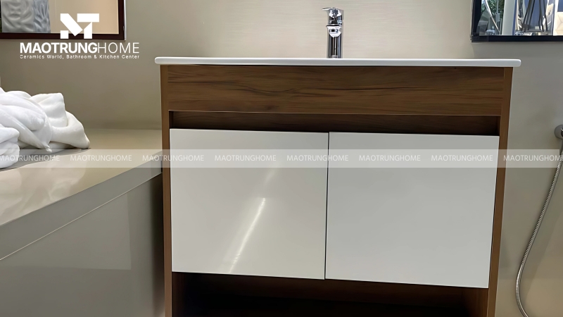 Bộ tủ lavabo Caesar LF5032/EH05032AWV tiện lợi vì tủ và chậu rửa được thiết kế ăn khớp với nhau