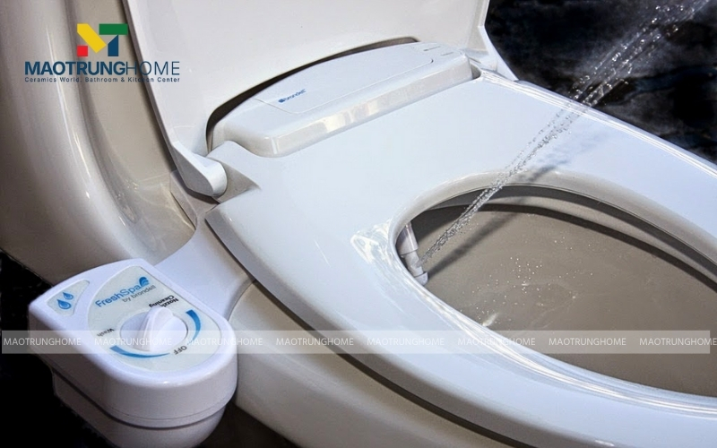 Chiếc nắp rửa cơ với bảng