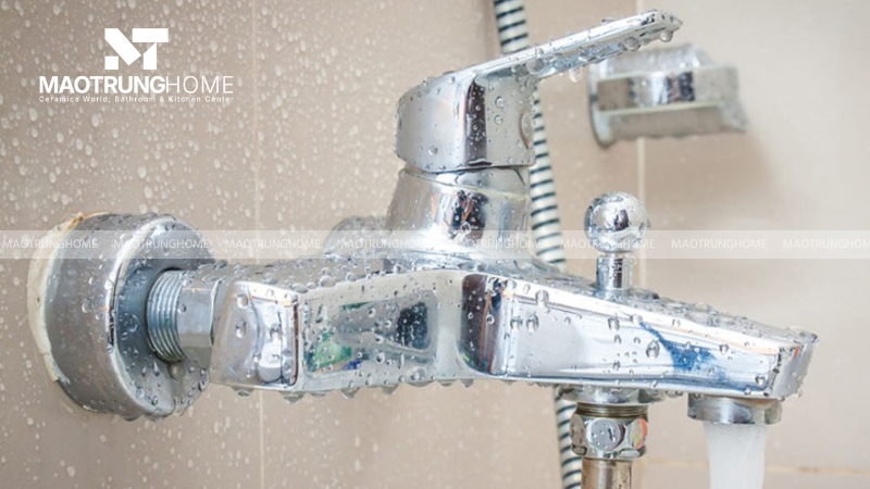 Nguyên lý hoạt động của sen tắm nhiệt độ dựa trên sự nhạy cảm với nhiệt của lõi van bên trong